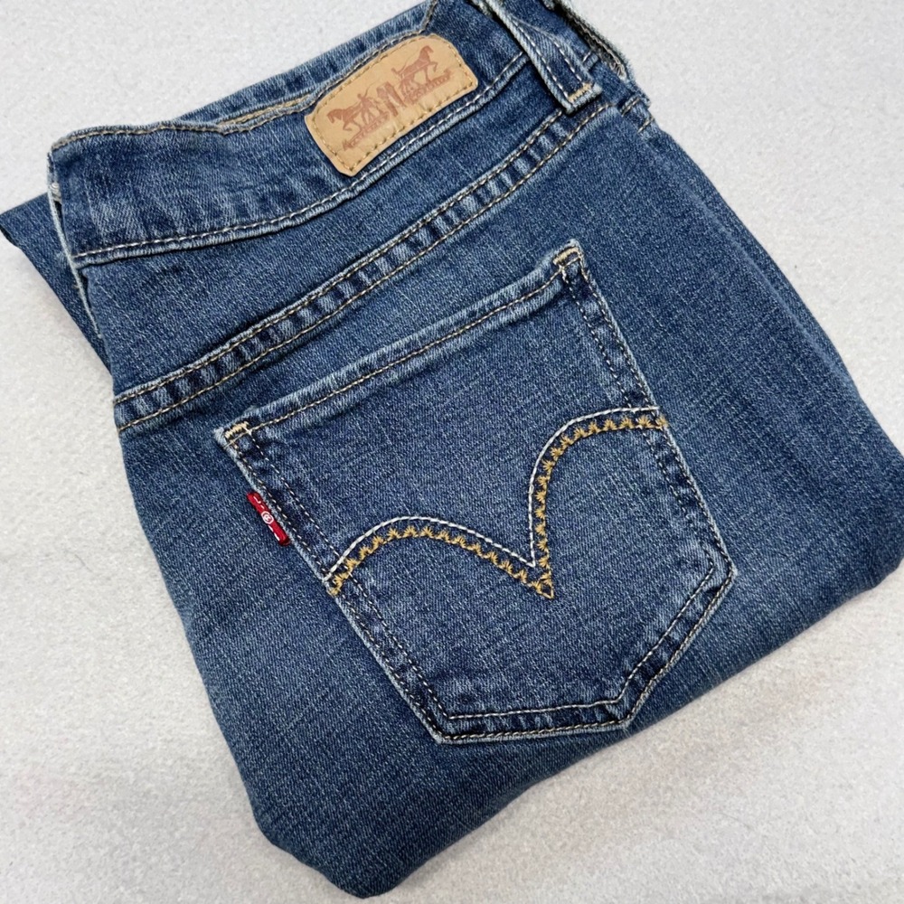 Levi's 505 Jeans Womens 6M (28x32) Blue Denim Straight Leg Medium Wash